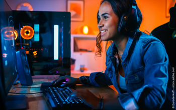 Gamerin am PC